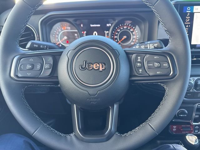 Used 2026 Jeep Wrangler Unlimited Rubicon AWD/4WD image 23
