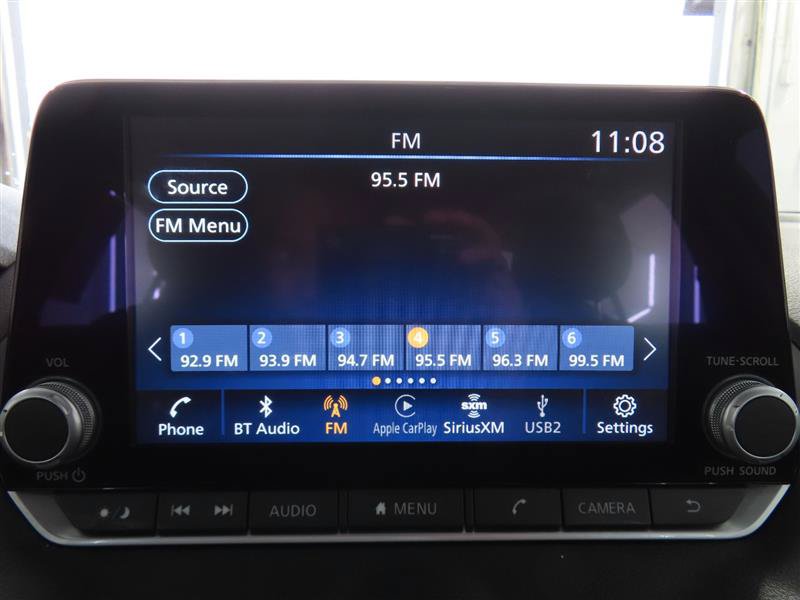Used 2024 Nissan Sentra SV FWD image 25