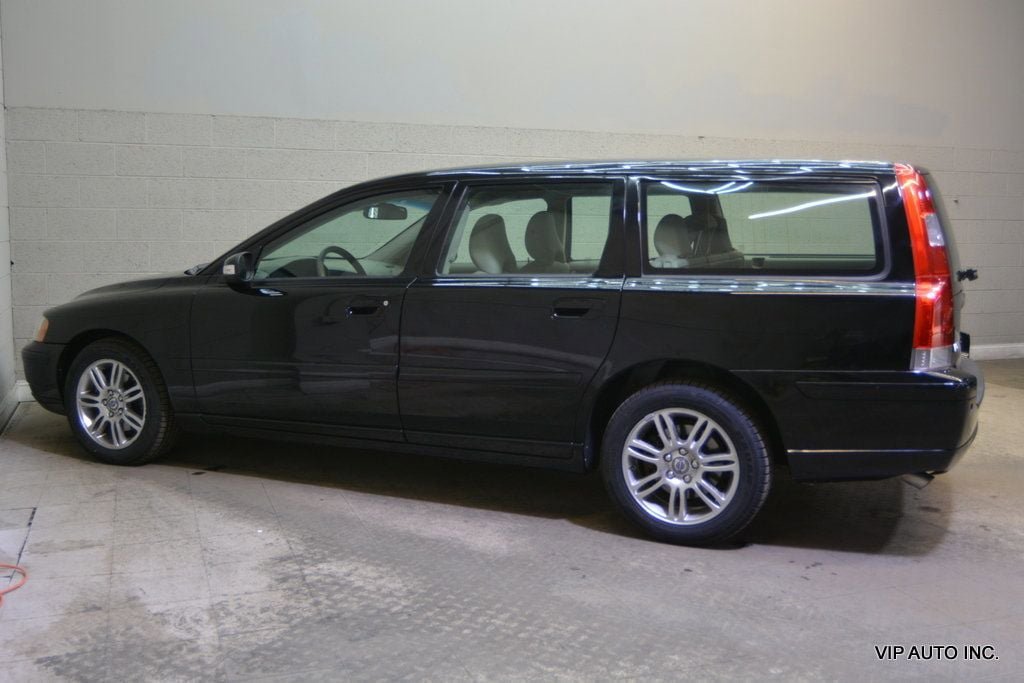 Used 2007 Volvo V70 2.4 FWD image 5