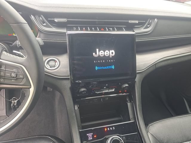 Used 2023 Jeep Grand Cherokee Limited AWD/4WD image 11