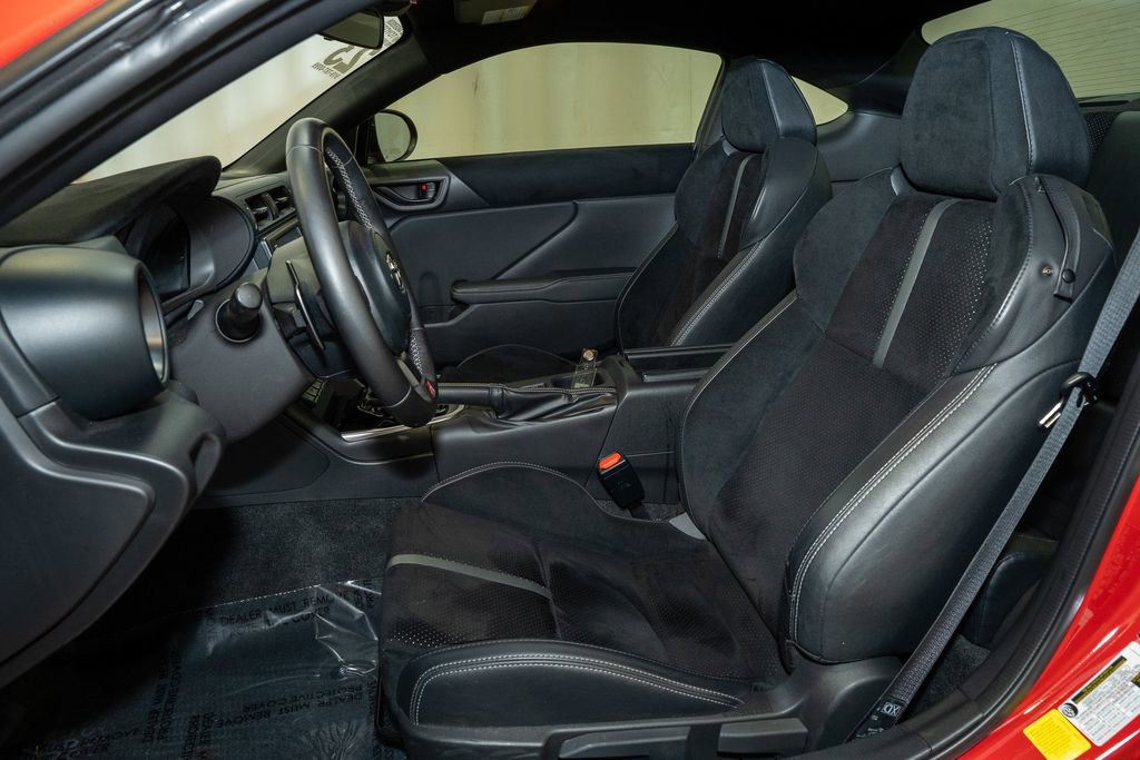 Used 2023 Toyota GR86 Premium image 12