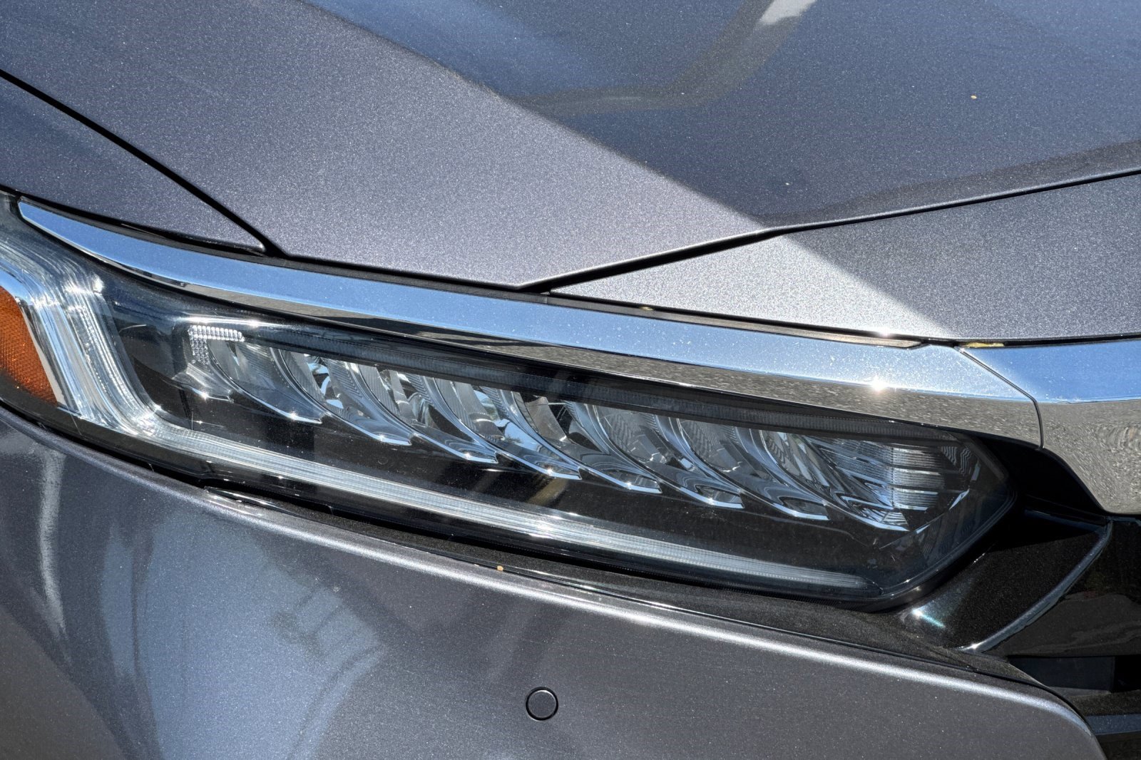 Used 2018 Honda Accord Touring image 10