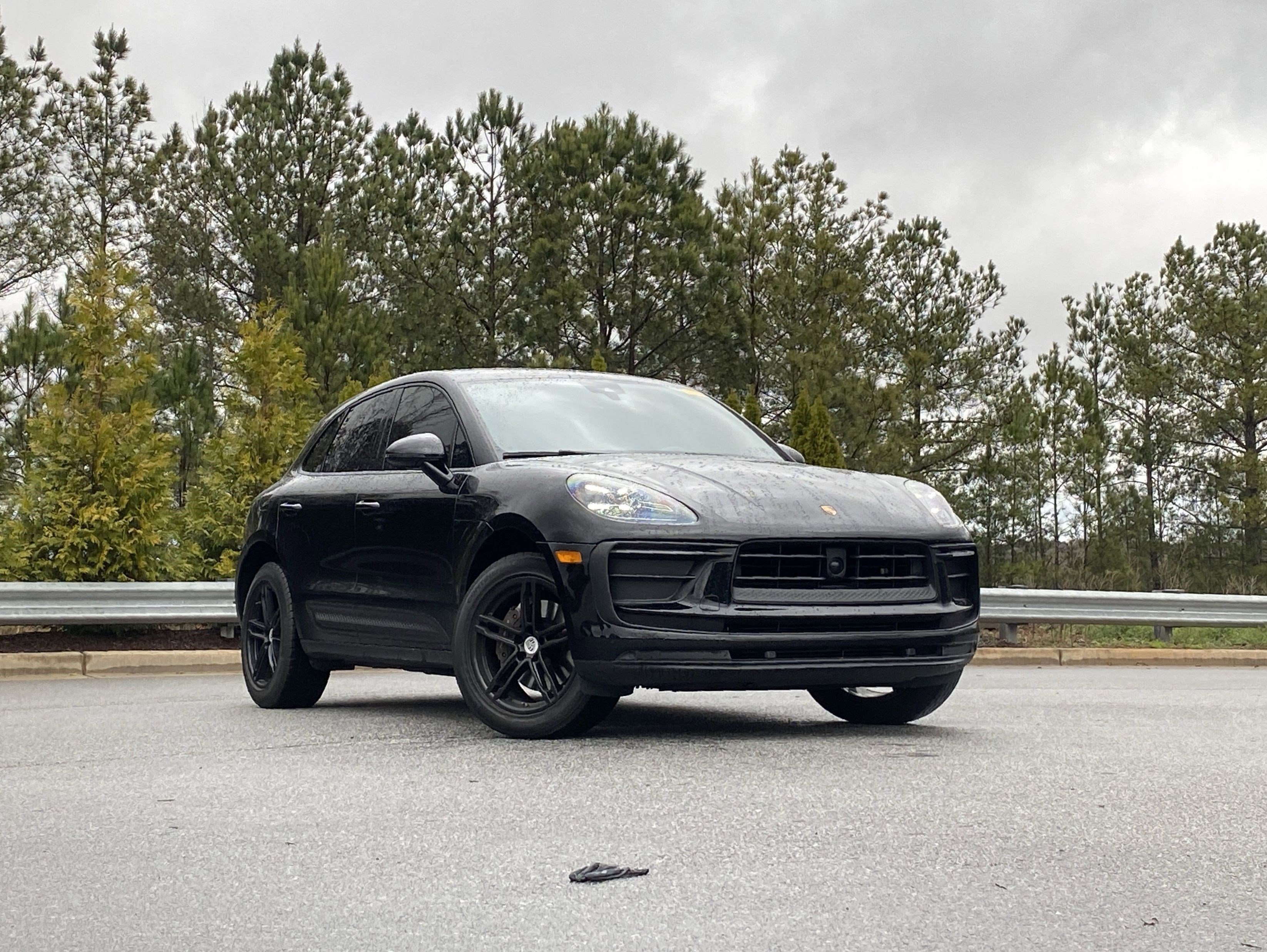 Used 2023 Porsche Macan video 2