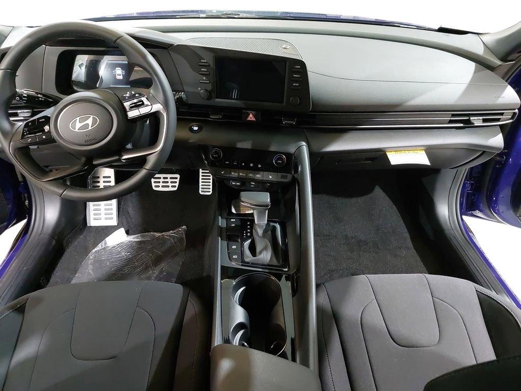 New 2026 Hyundai Elantra SEL Sport image 9