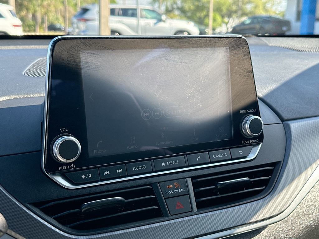 Used 2025 Nissan Altima 2.5 SR image 15