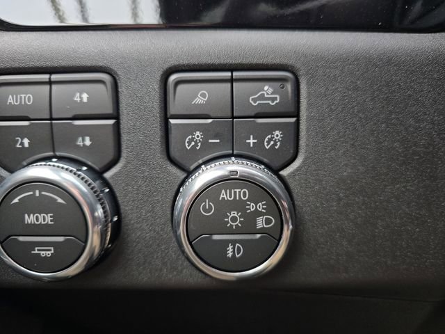 New 2026 GMC Sierra 2500 SLT image 19