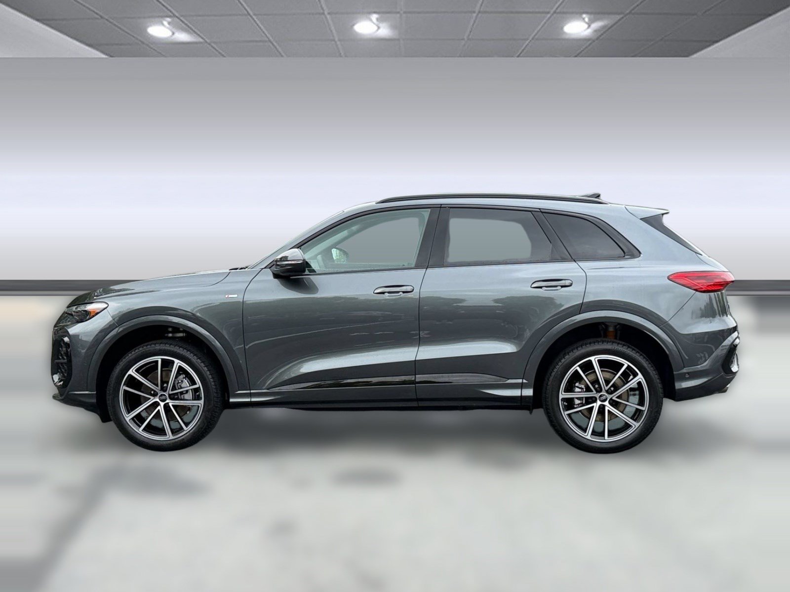 New 2026 Audi Q5 Premium Plus AWD/4WD image 2