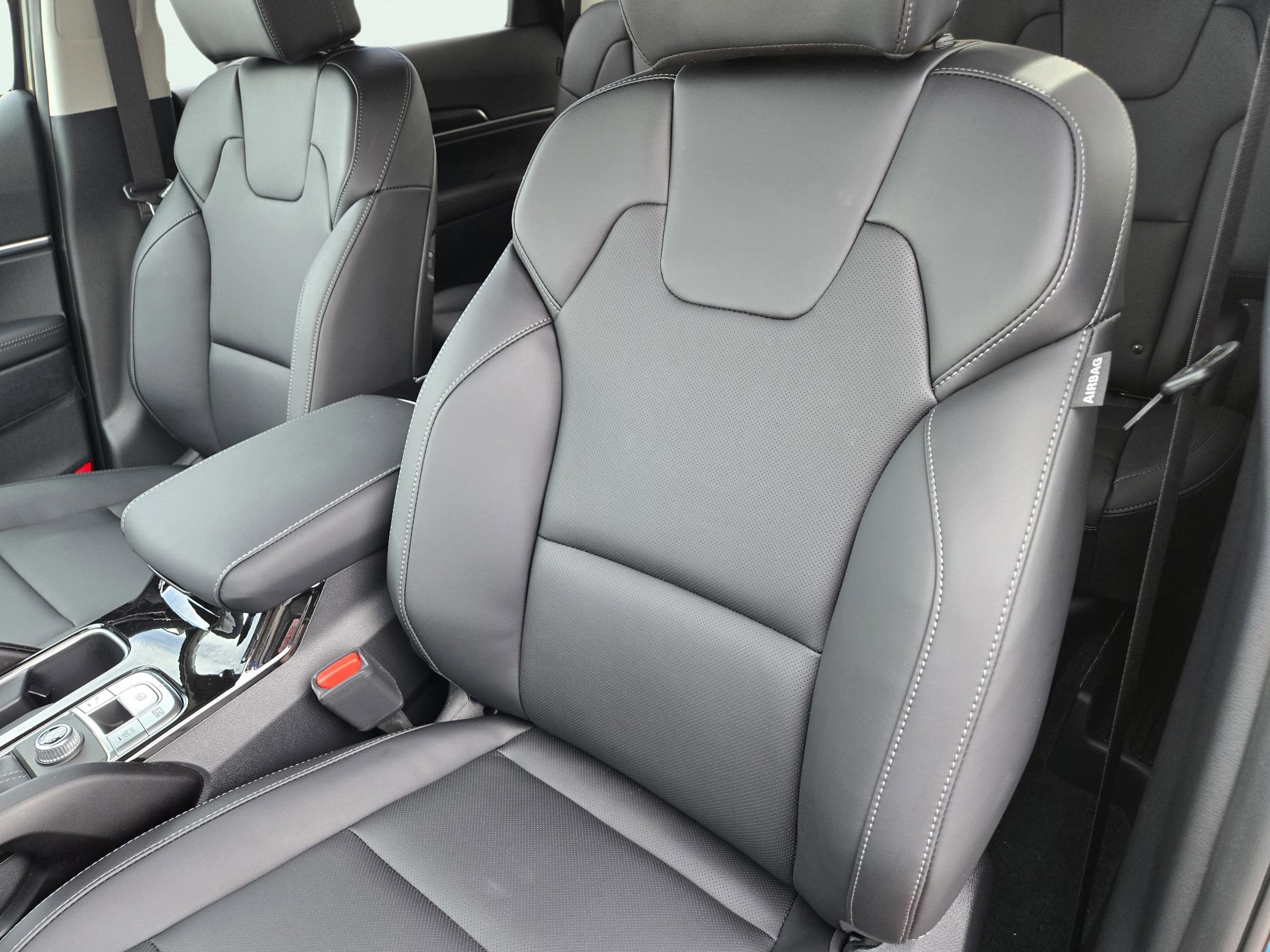 New 2025 Kia Telluride S image 16