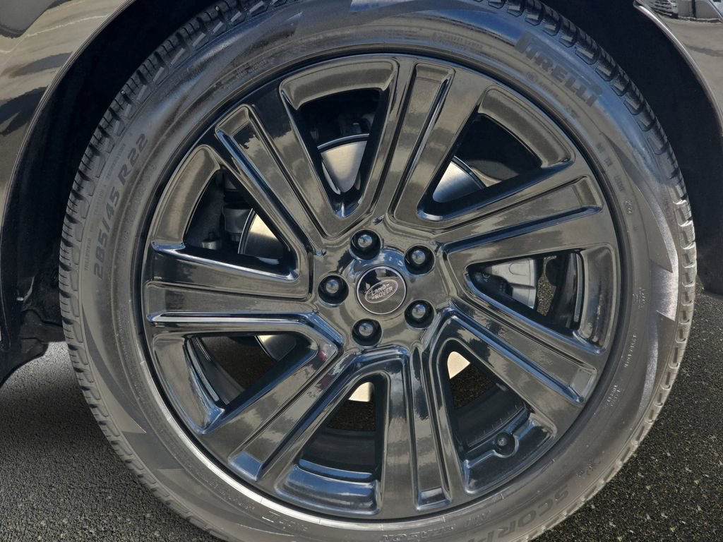 Certified 2023 Land Rover Range Rover SE image 35