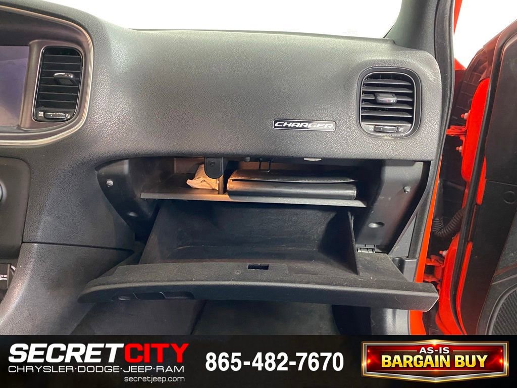 Used 2018 Dodge Charger SXT Plus w/ Blacktop Package RWD image 28