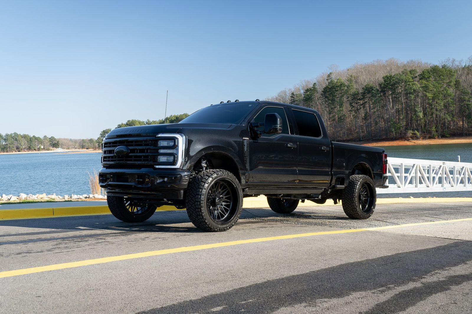 Used 2025 Ford F250 Platinum w/ Platinum Plus Package image 10