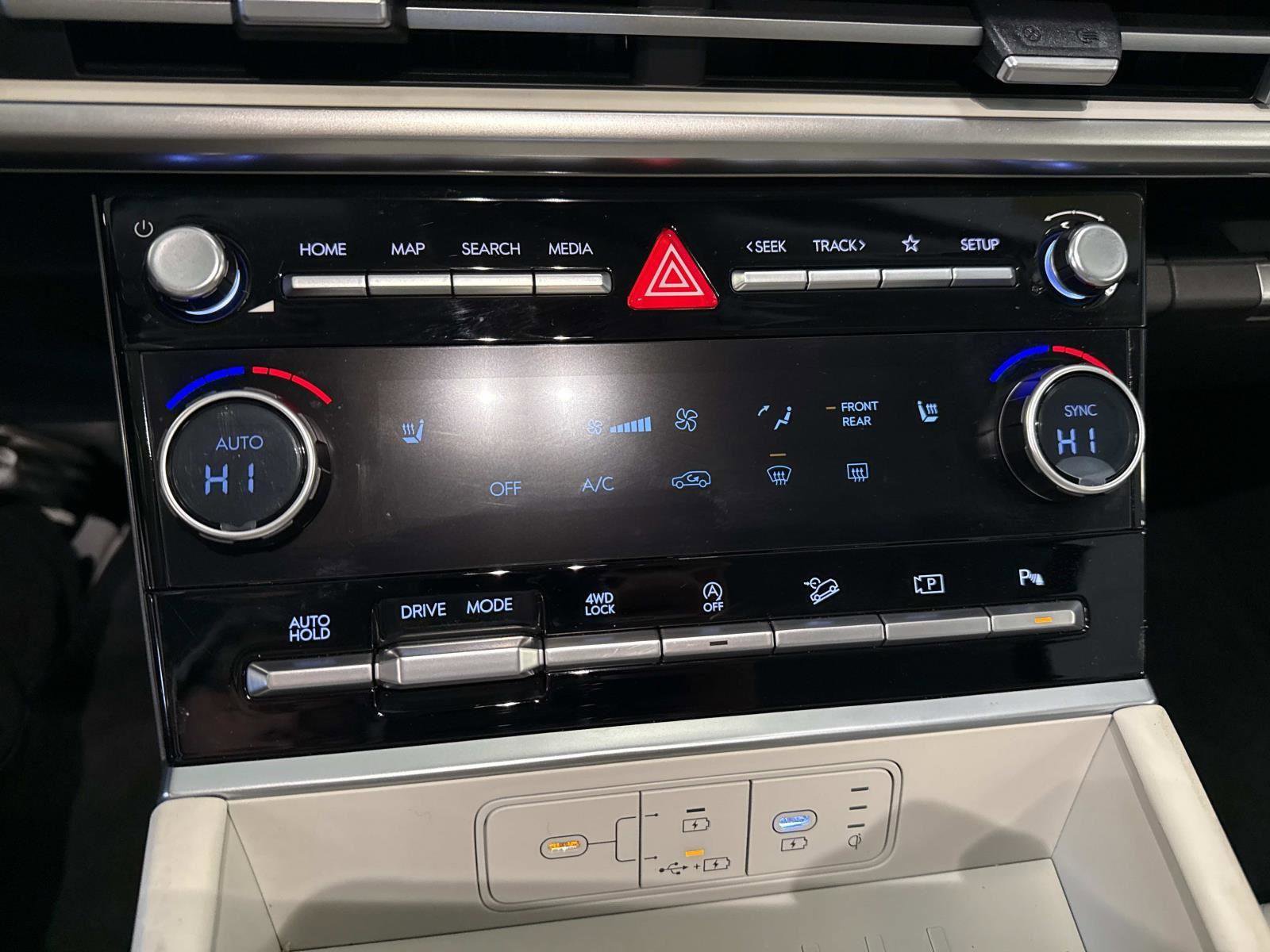 Certified 2025 Hyundai Santa Fe SEL image 26