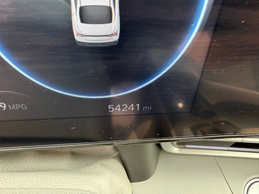 Used 2024 Hyundai Elantra SEL image 24