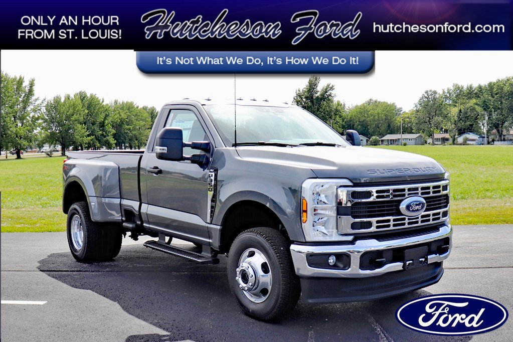 New 2026 Ford F350 4x4 Regular Cab DRW Super Duty image 1