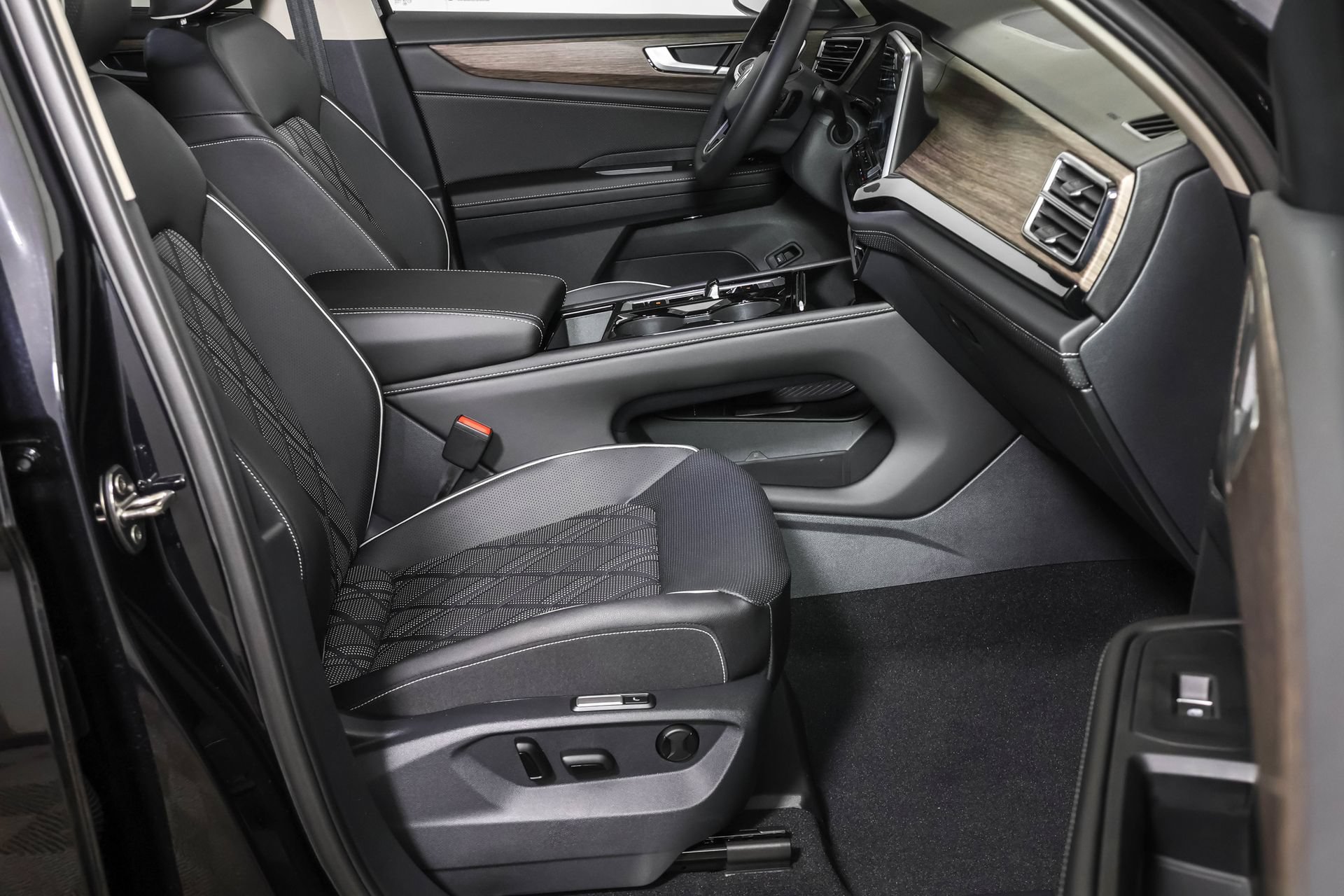 New 2026 Volkswagen Atlas SEL Premium R-Line AWD/4WD image 46