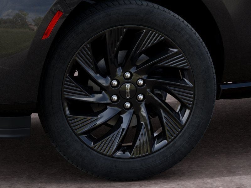 New 2027 Lincoln Navigator Reserve w/ Jet Appearance Package AWD/4WD image 18