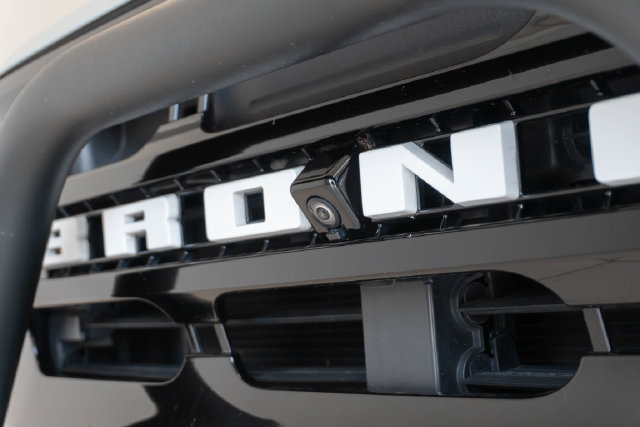 Used 2021 Ford Bronco Outer Banks w/ Sasquatch Package AWD/4WD image 3