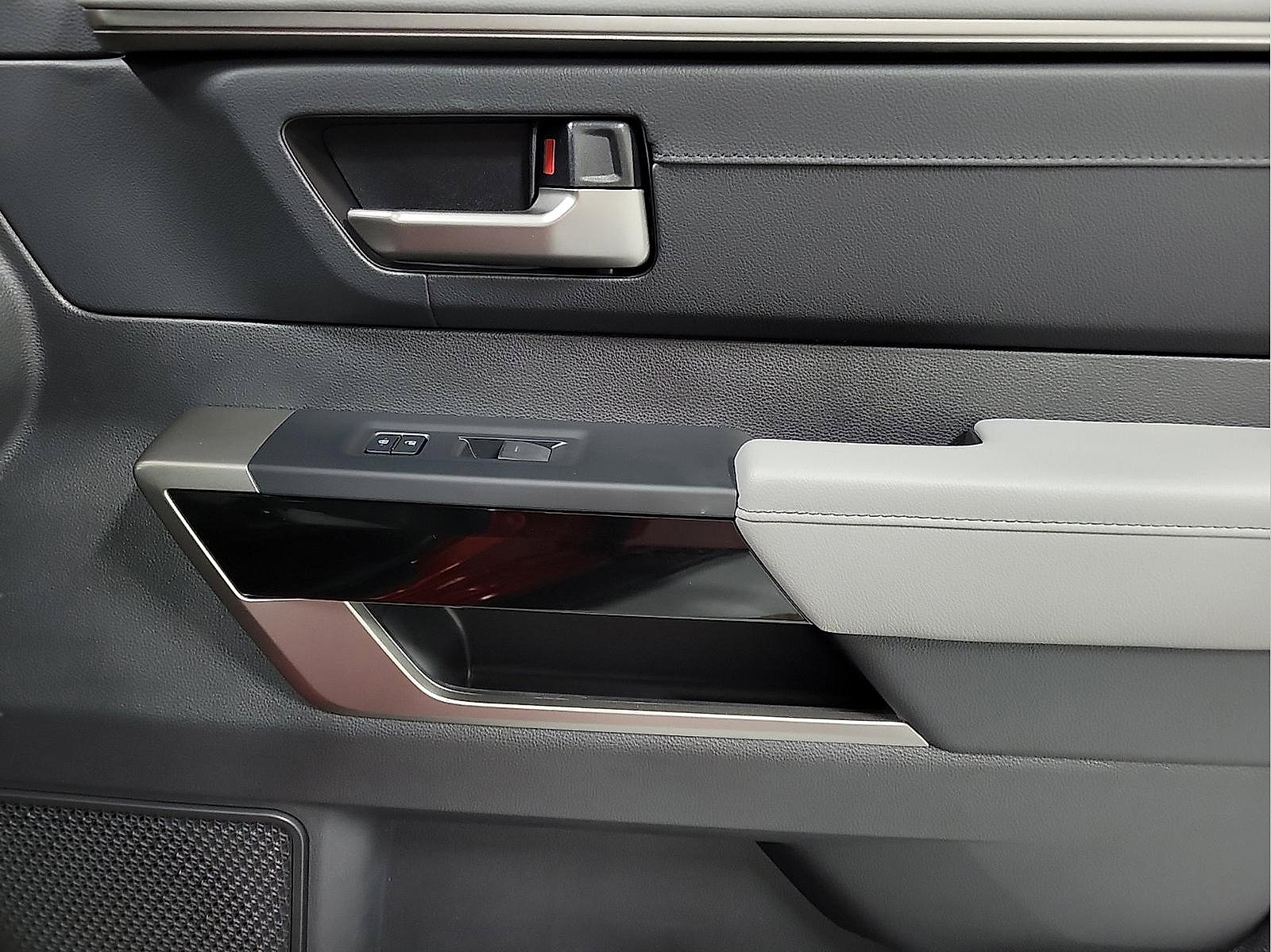 Certified 2026 Toyota Tundra Limited w/ Power Package image 16