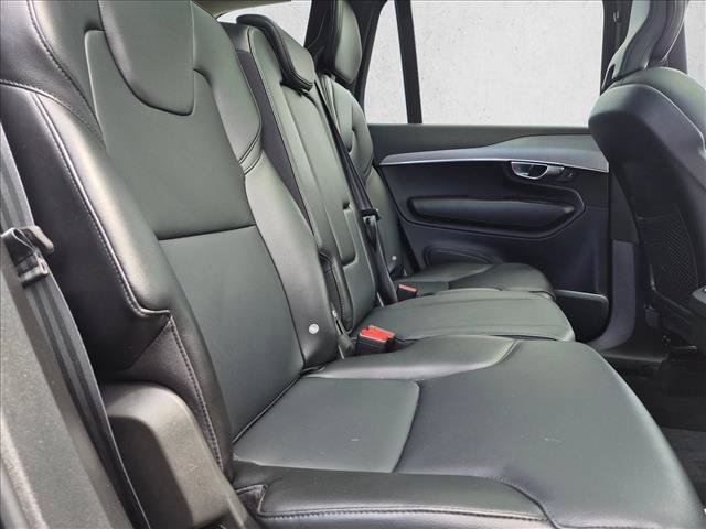 Used 2022 Volvo XC90 T5 Momentum FWD image 22
