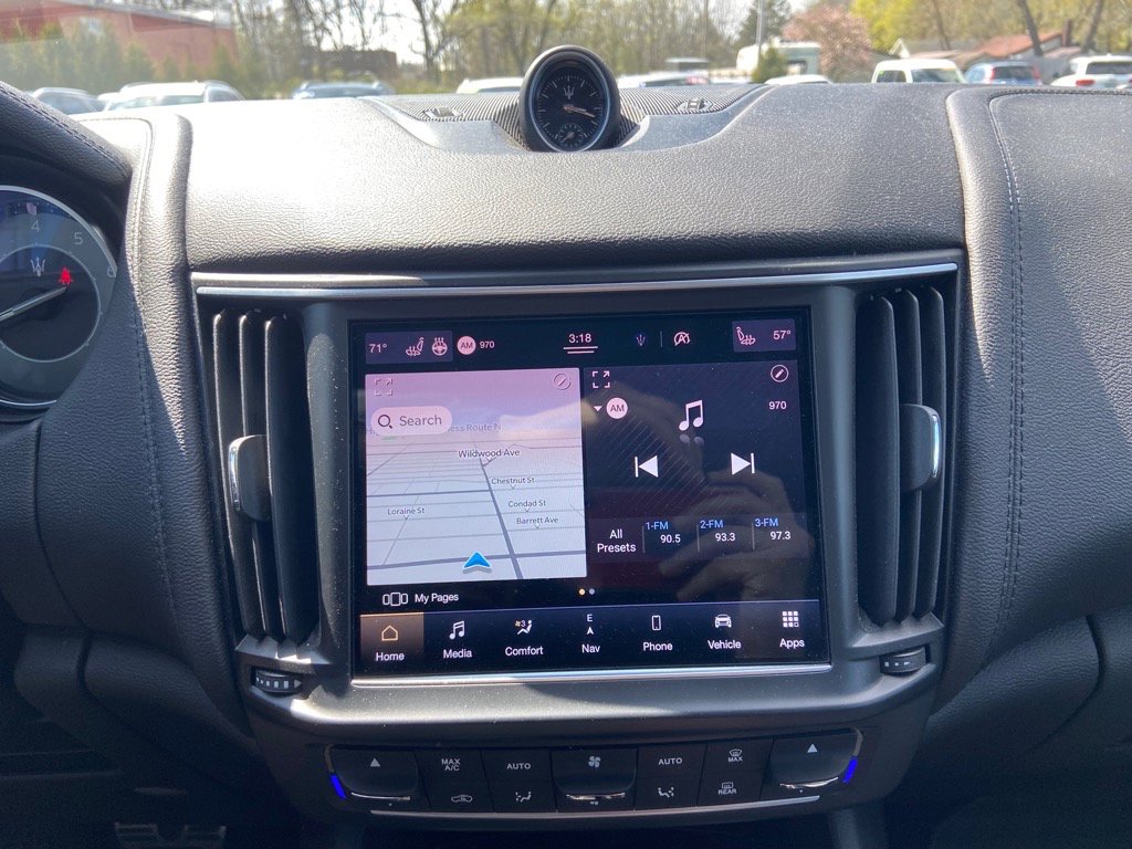 Used 2021 Maserati Levante GranSport image 26