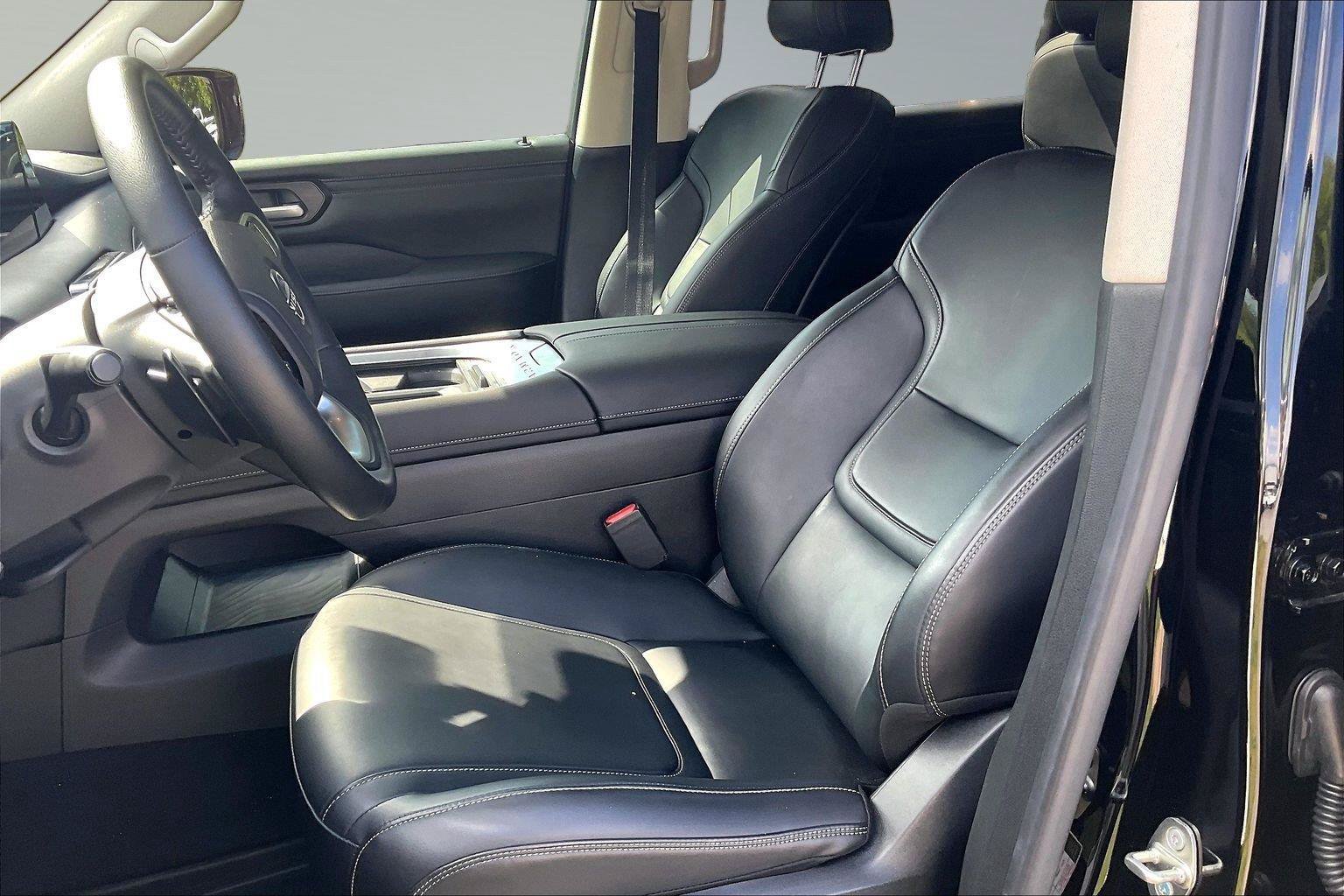 Certified 2025 Nissan Armada SV AWD/4WD image 24