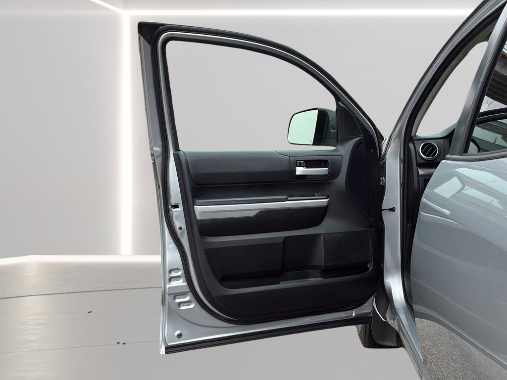 Used 2018 Toyota Tundra SR5 RWD image 10
