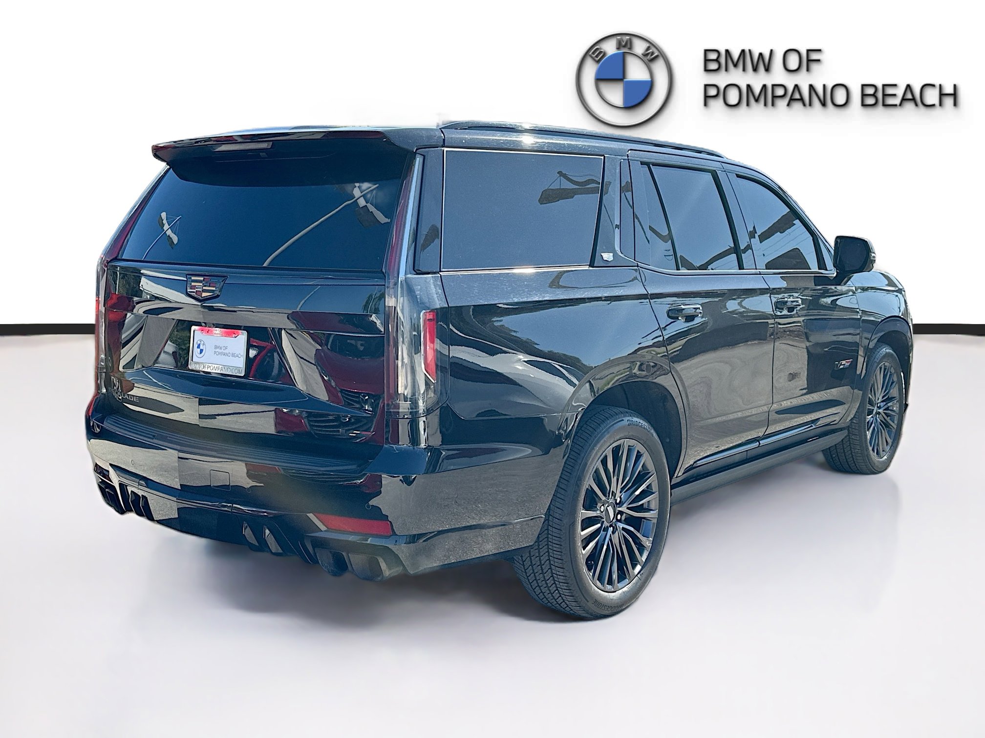 Used 2023 Cadillac Escalade V w/ LPO, Floor Liner Package image 7