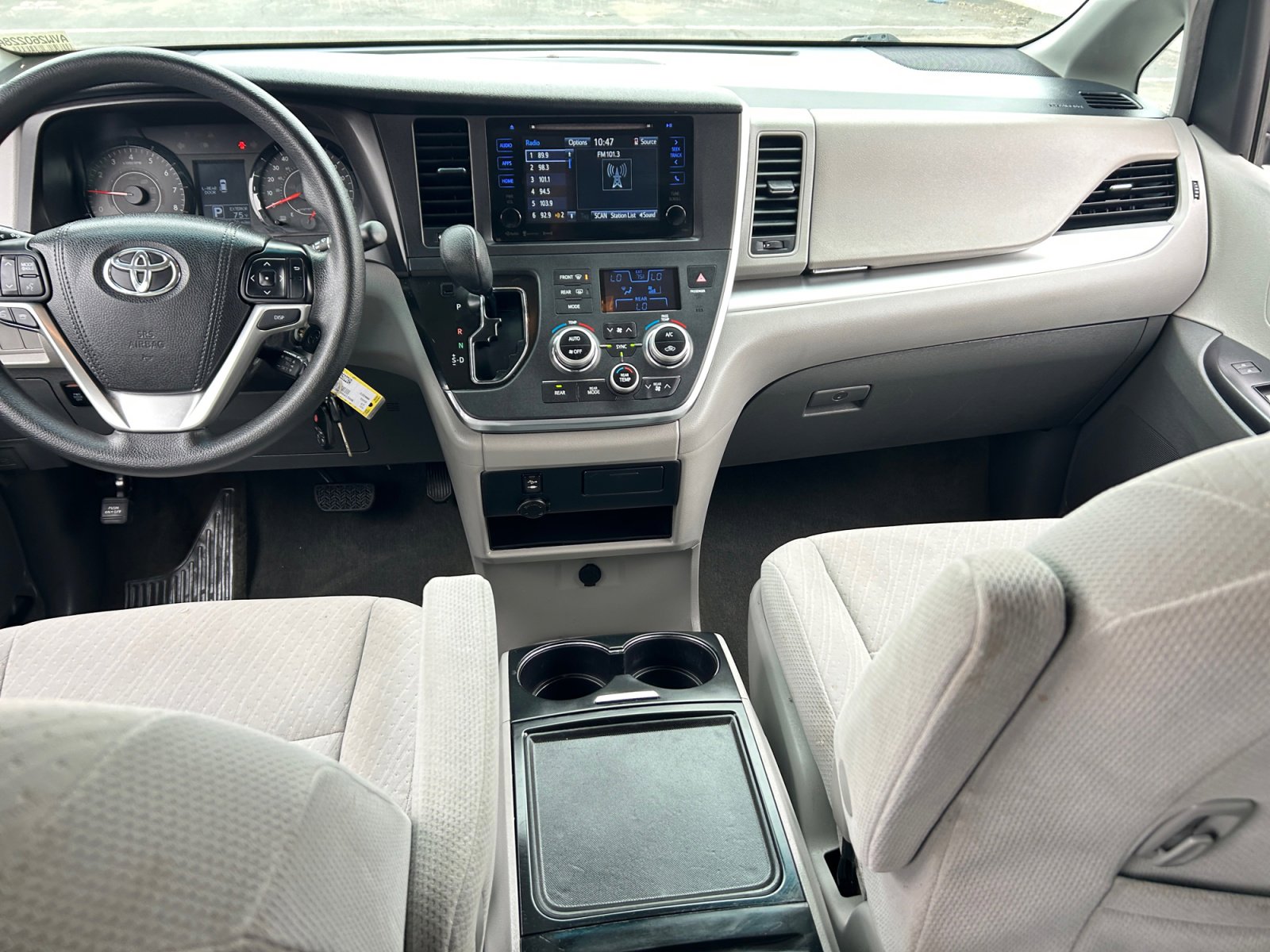 Used 2017 Toyota Sienna LE FWD image 20