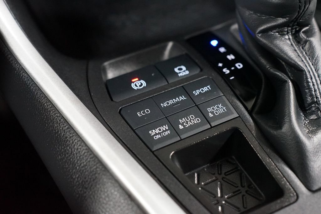 Certified 2024 Toyota RAV4 XLE image 22