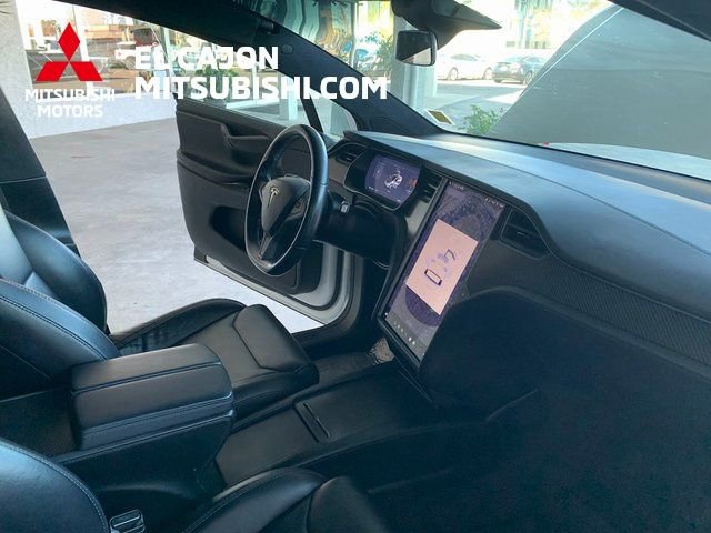 Used 2018 Tesla Model X 75D image 22