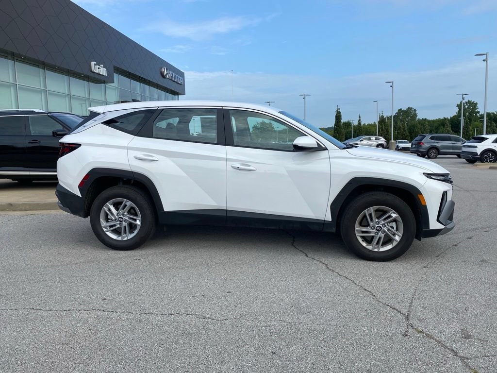 New 2026 Hyundai Tucson SE AWD/4WD image 9