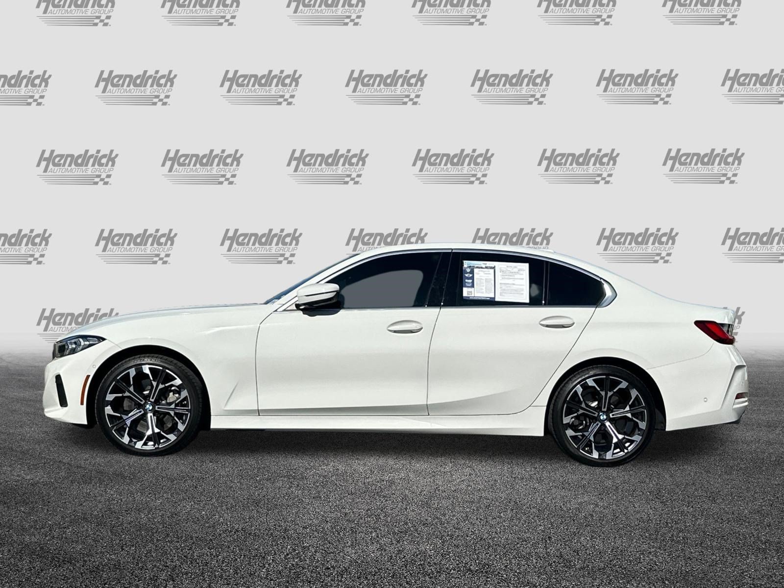 Used 2025 BMW 330i Sedan w/ Premium Package RWD image 8