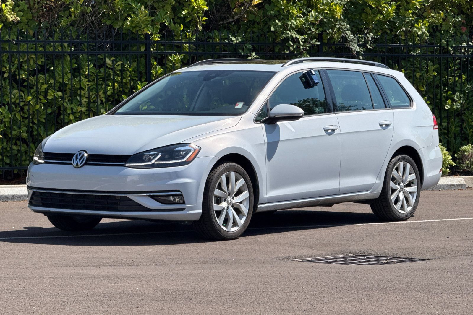 Used 2019 Volkswagen Golf S FWD image 8
