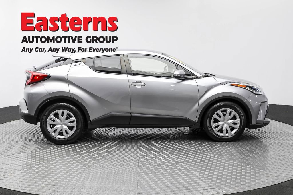 Used 2020 Toyota C-HR LE image 4