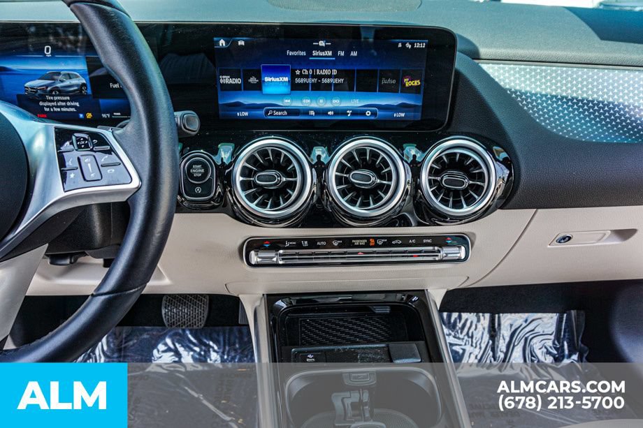 Used 2024 Mercedes-Benz GLA 250 w/ Exclusive Package image 40