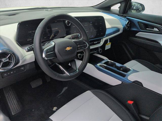 Certified 2026 Chevrolet Equinox EV LT FWD image 14