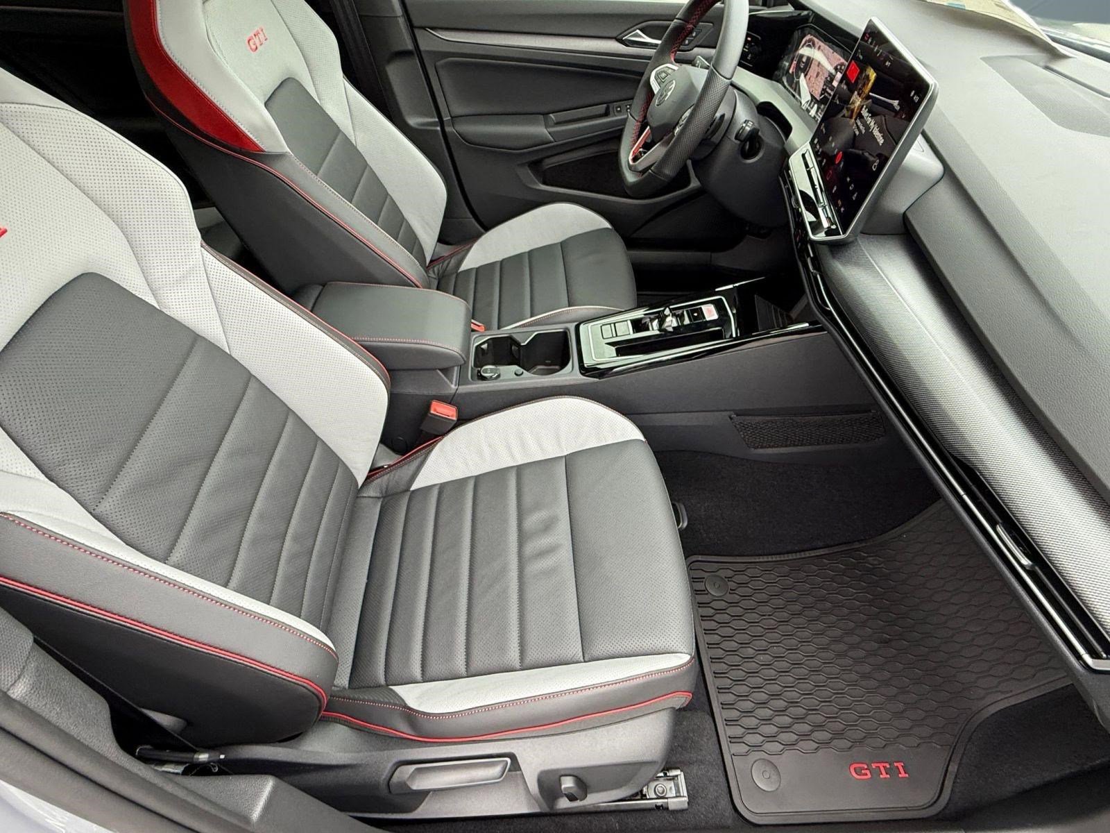 New 2026 Volkswagen GTI SE image 18