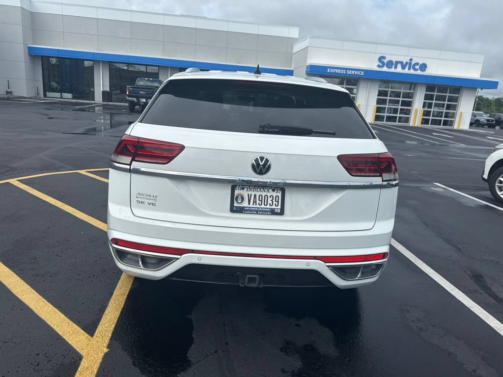 Used 2021 Volkswagen Atlas Cross Sport SE w/ V6 Towing Package FWD image 12