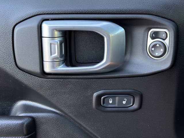 Used 2023 Jeep Gladiator Sport AWD/4WD image 22