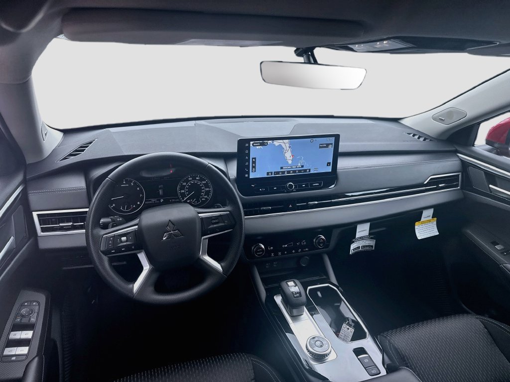 New 2026 Mitsubishi Outlander ES FWD image 22