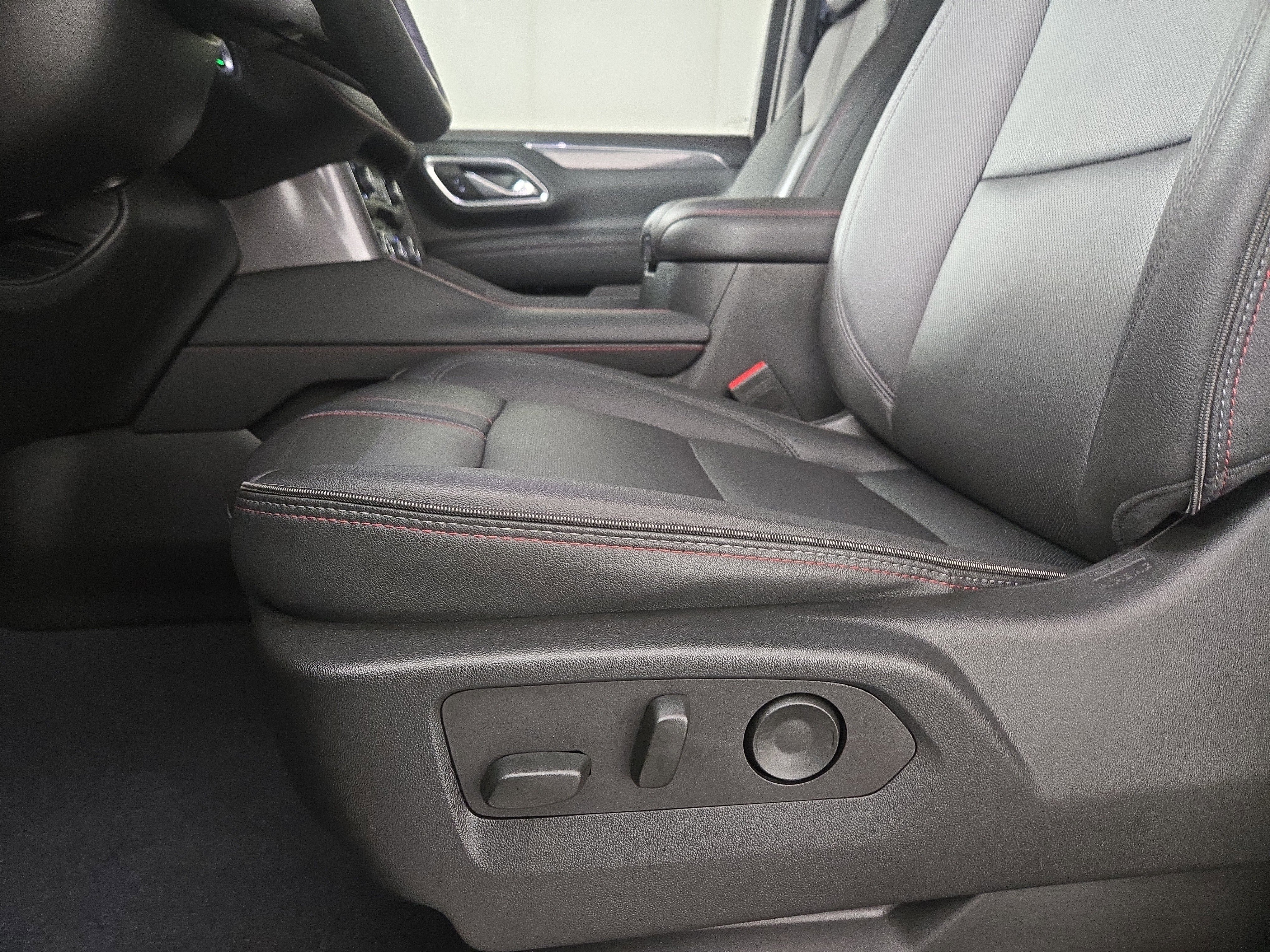 Certified 2023 Chevrolet Tahoe RST w/ Luxury Package image 33