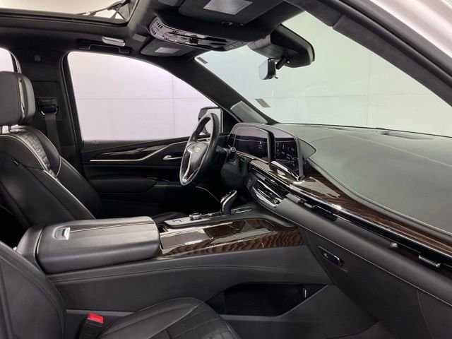 Used 2022 Cadillac Escalade Sport Platinum w/ LPO, ONYX Package image 26