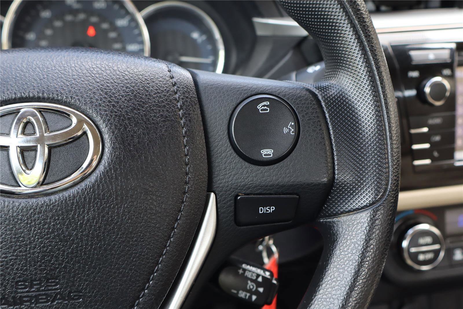 Used 2014 Toyota Corolla LE FWD image 14