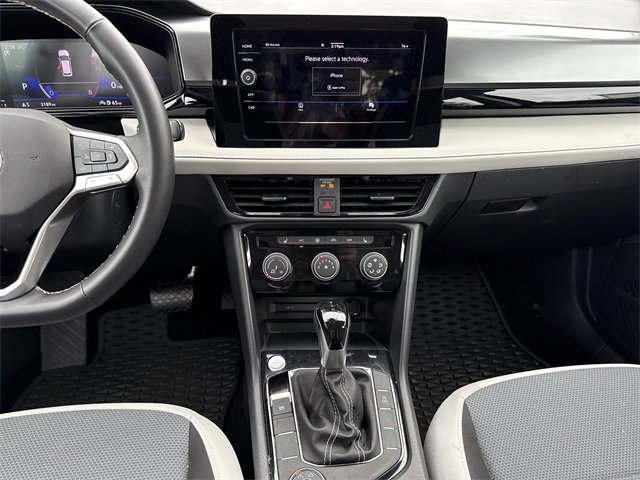 Used 2025 Volkswagen Taos S image 16