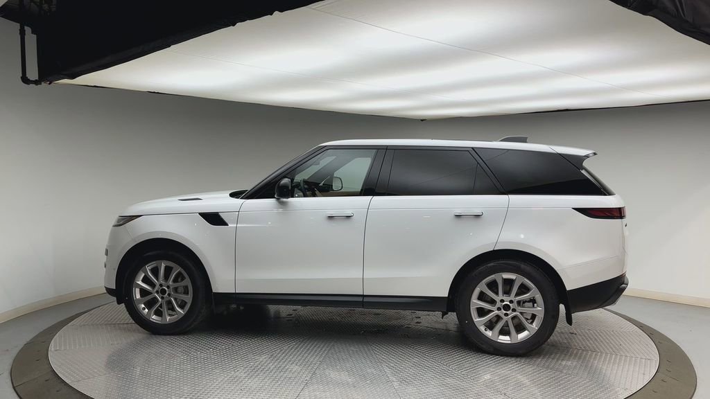 New 2026 Land Rover Range Rover Sport SE AWD/4WD image 5