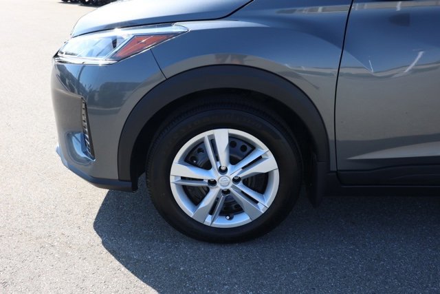 New 2025 Nissan Kicks Play S image 11