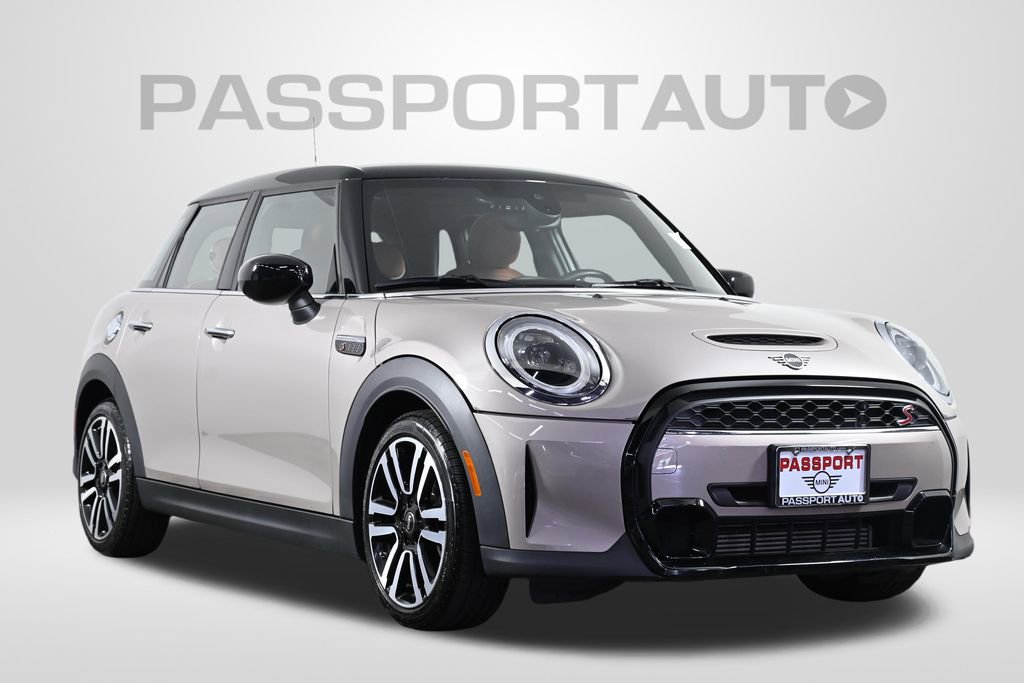 Used 2023 MINI Cooper S w/ Signature Upholstery Package image 3