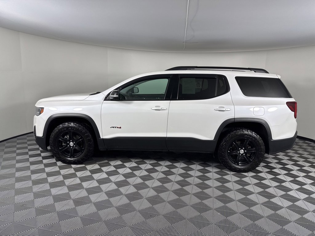 Used 2022 GMC Acadia AT4 w/ GMC Pro Grade Package image 2