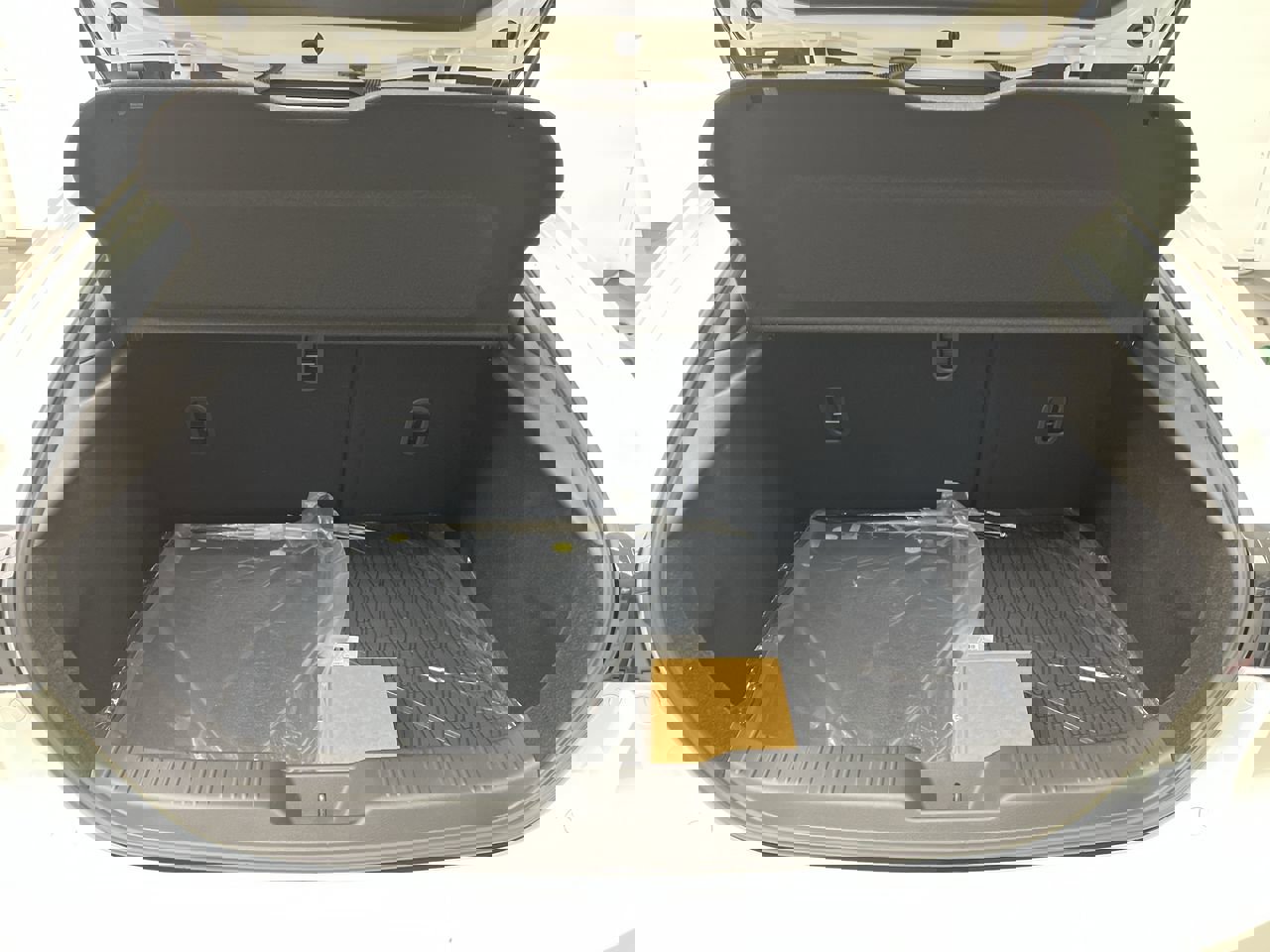 New 2025 MAZDA MAZDA3 Hatchback w/Premium Plus Pkg image 30