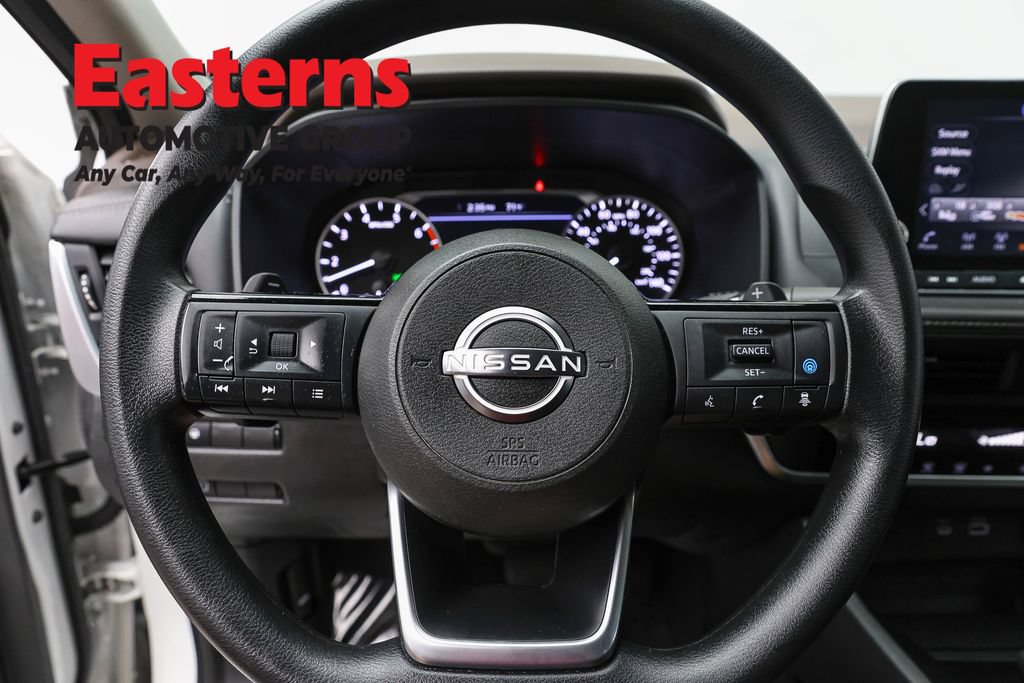 Used 2023 Nissan Rogue SV AWD/4WD image 10